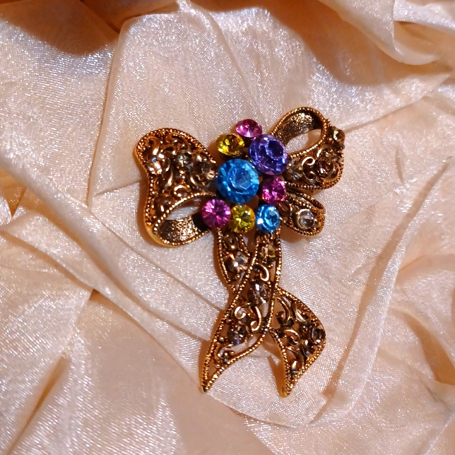 Brooch